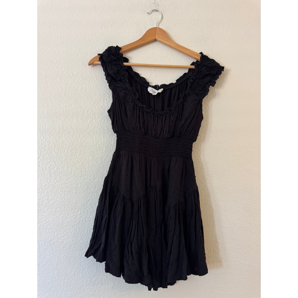 Isabelle's Cabinet Swiss Dot Ruffled Romper Smocked Waist M Black Excellent